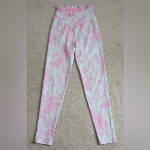 LoveShackFancy Beach Riot Dana Leggings Pink Floral - Picture 6 of 8